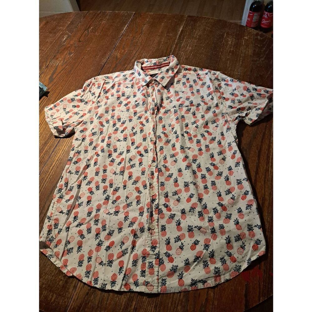 Large One Resolution Clothing Short Sleeve Button Front Pineapple Tropical Shirt